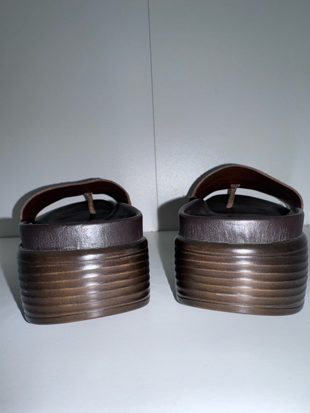 Donald J Pliner Distressed Gold Fiji Wedge Sandals. NWOT - Picture 4 of 5